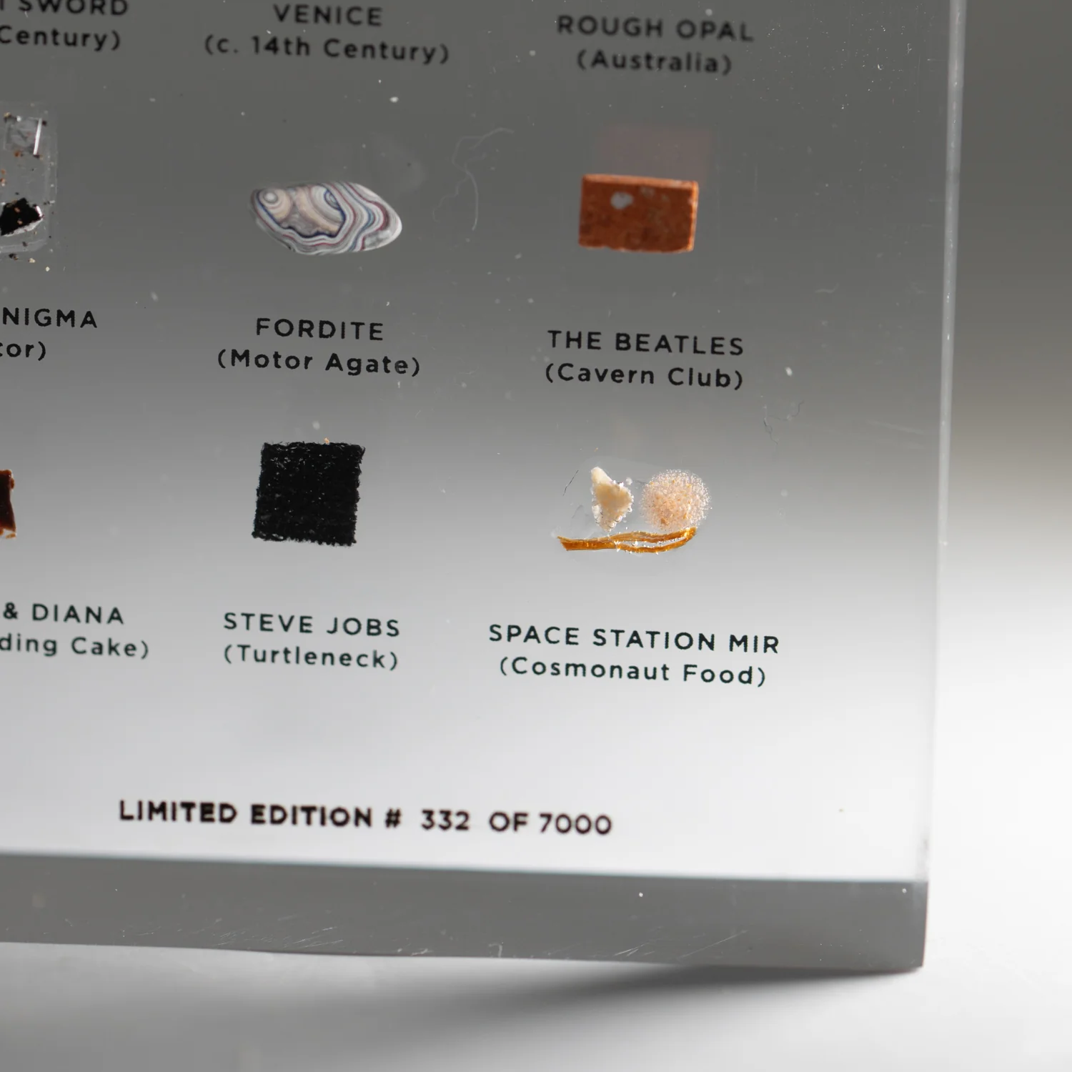 Mini Museum Out of the Vault - Third Edition ID #332 (LARGE - 29 Specimens) - Image 16