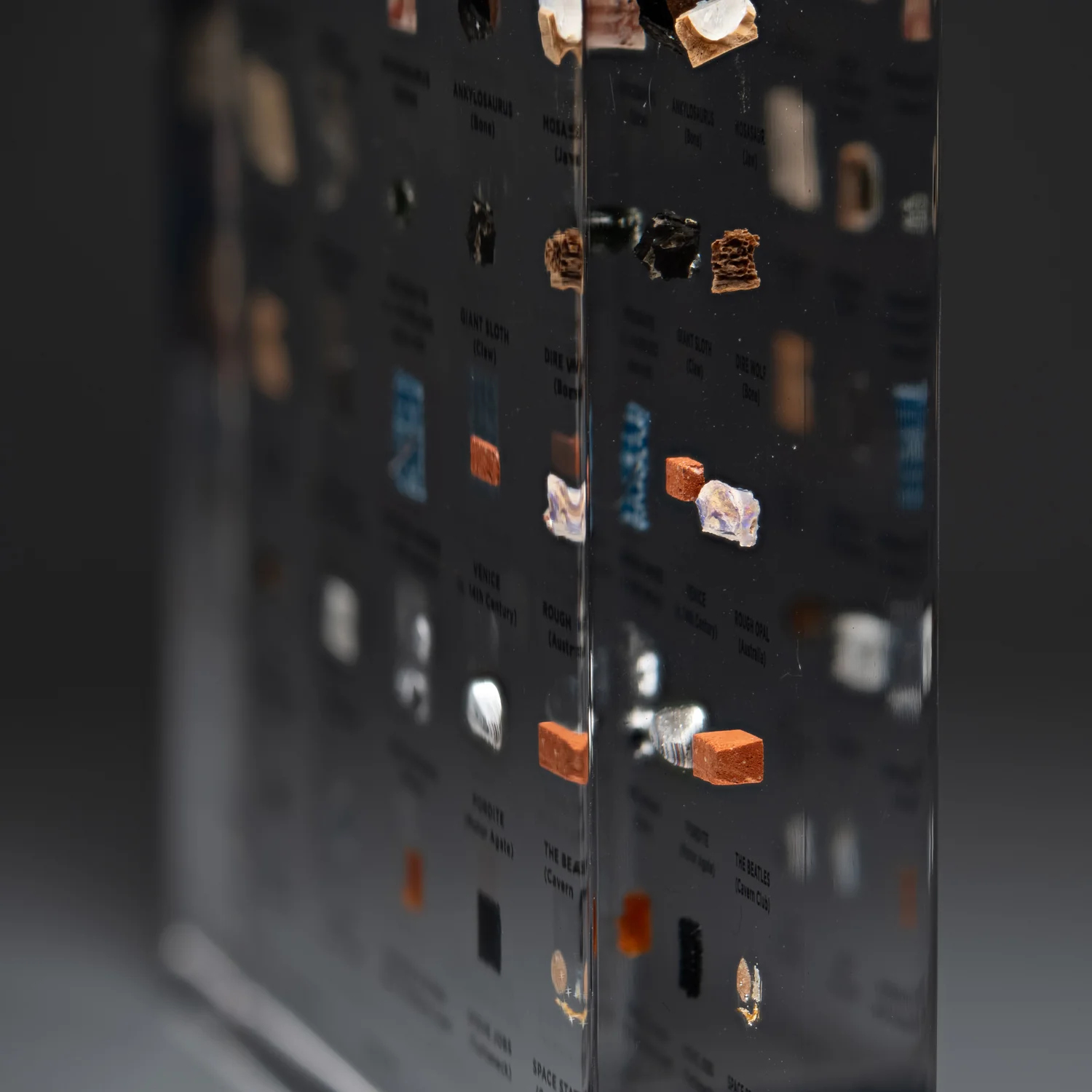 Mini Museum Out of the Vault - Third Edition ID #6638 (LARGE - 29 Specimens) - Image 11