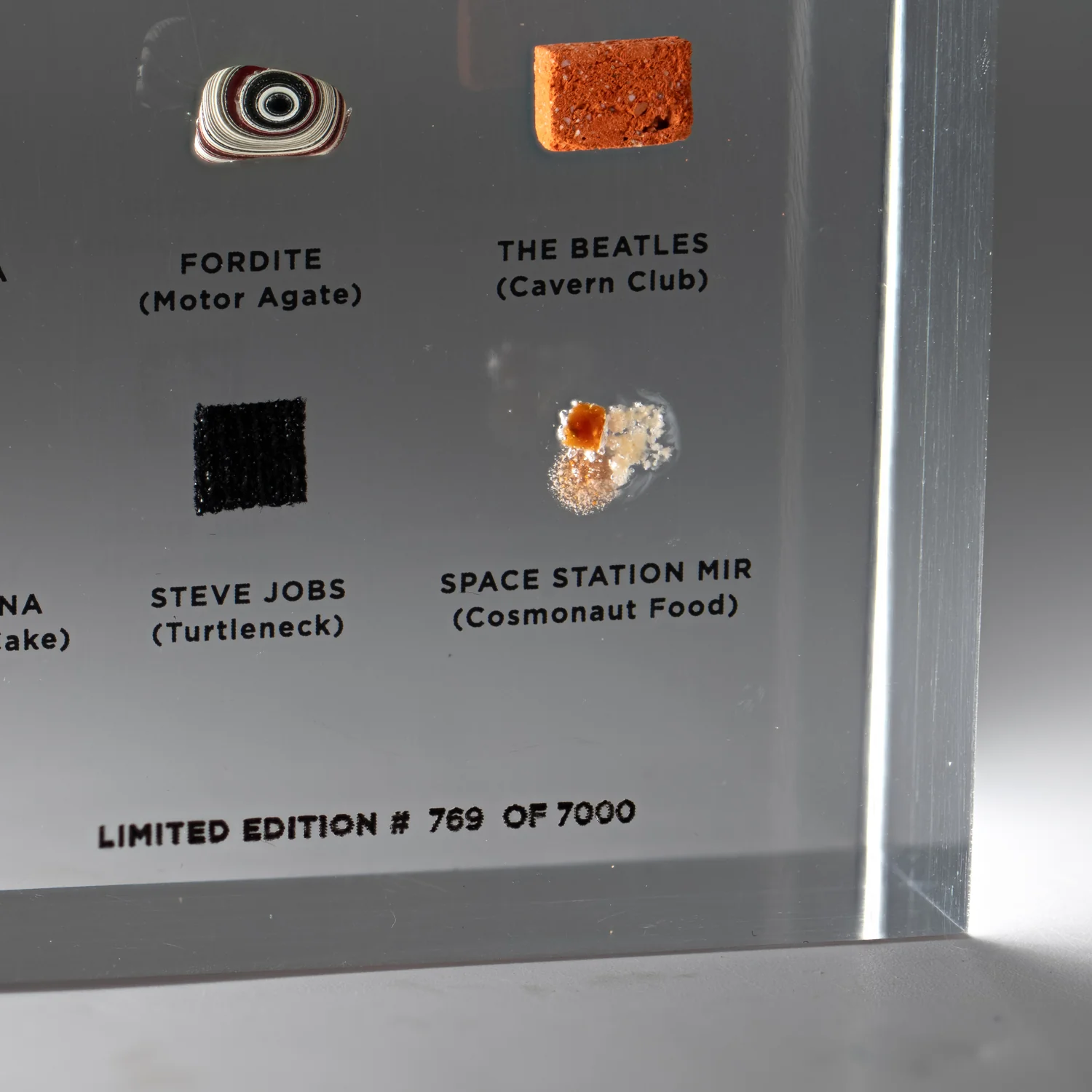 Mini Museum Out of the Vault - Third Edition ID #769 (LARGE - 29 Specimens) - Image 16