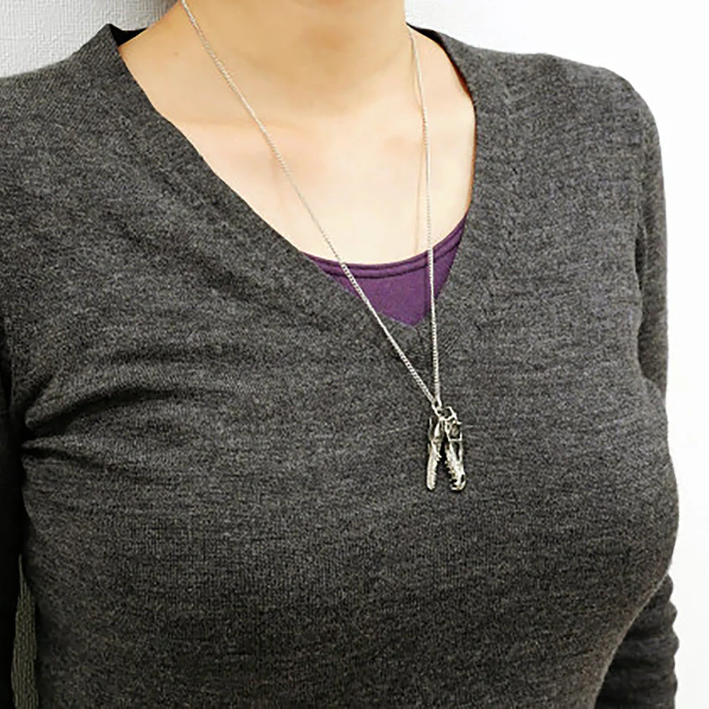 Velociraptor Skull Pendant - Image 8
