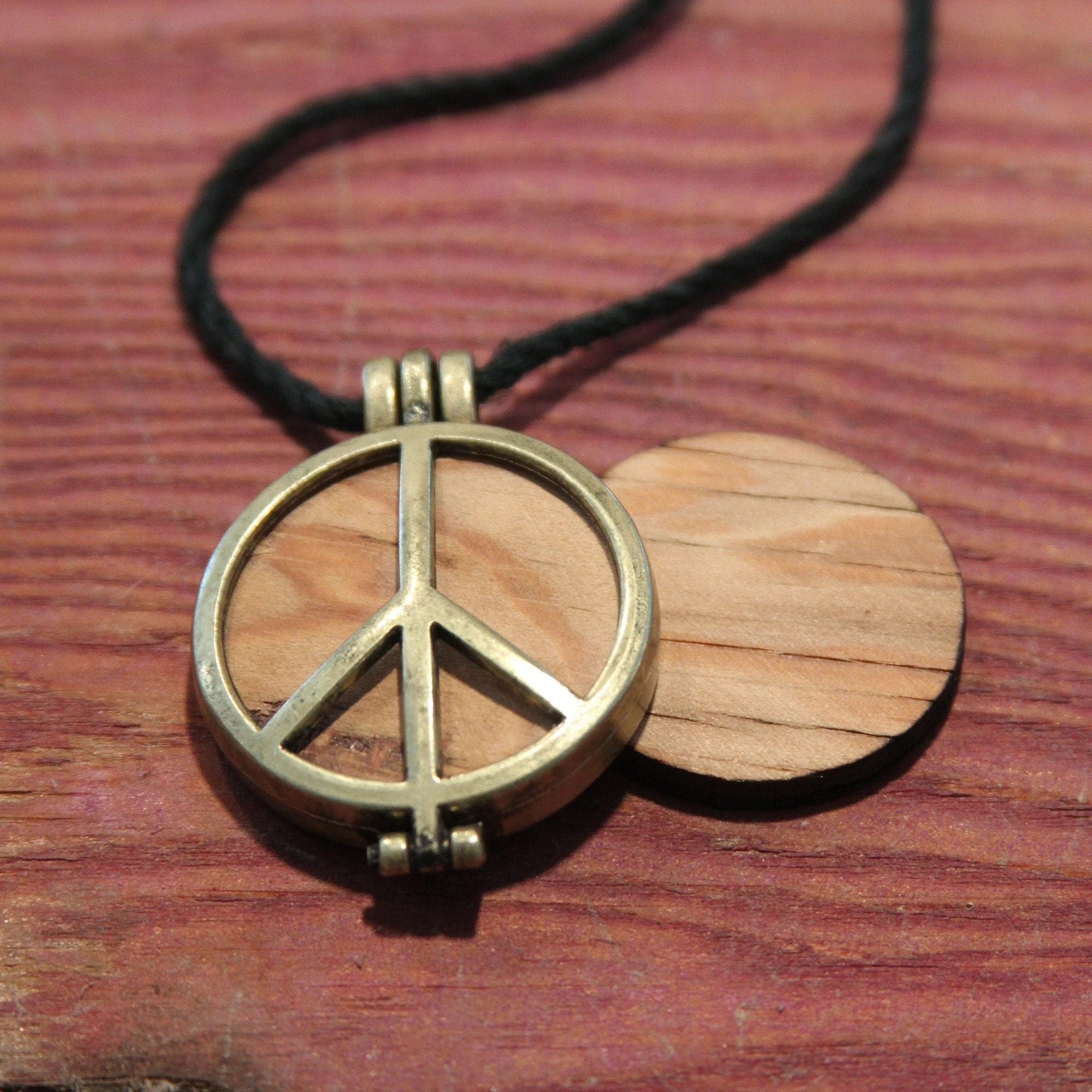 Woodstock Stage Peace Pendant - Image 7