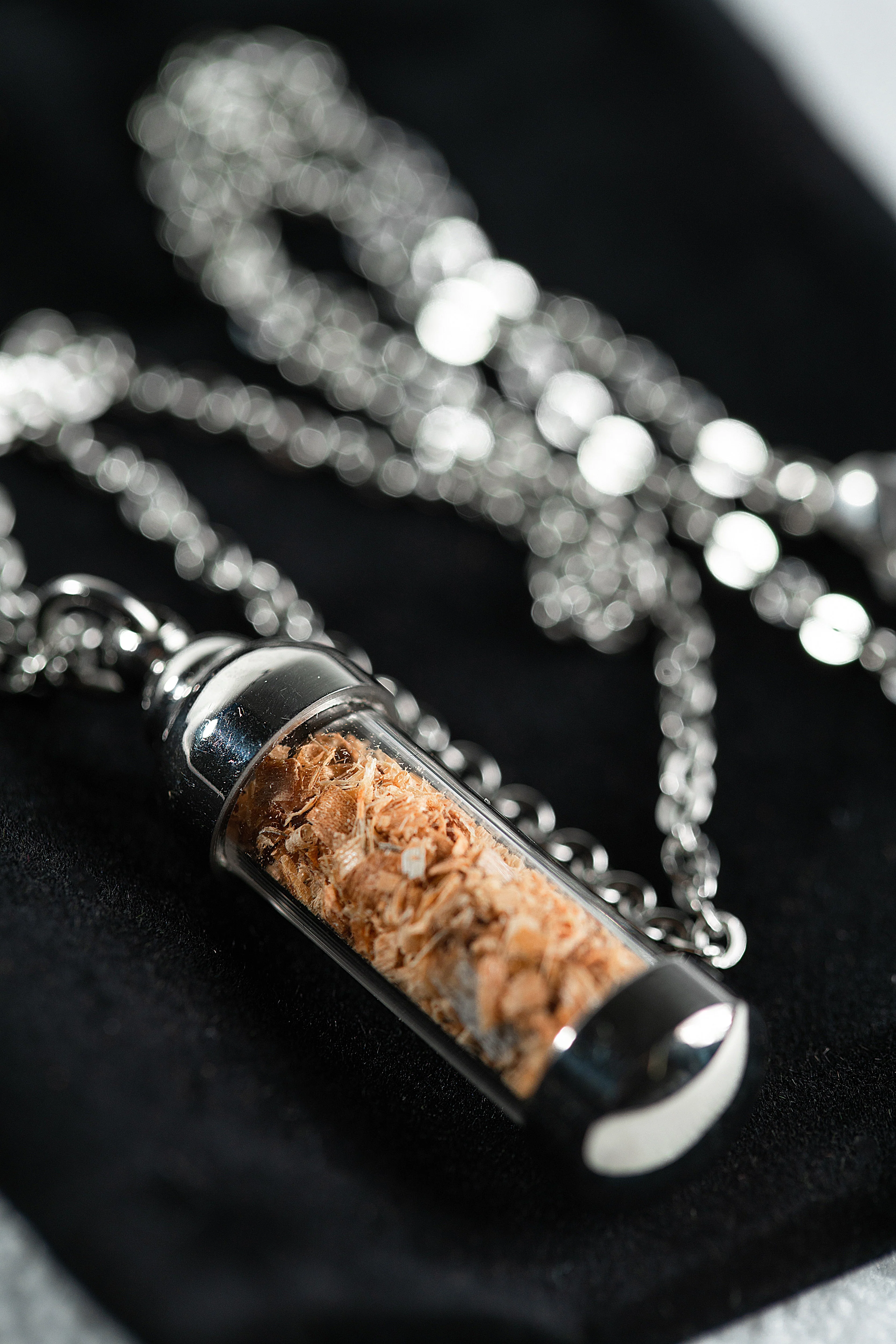 Woodstock Stage Stardust Necklace - Image 2